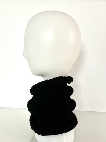 Merino Schal in Schwarz, handgestrickt - 100% Wolle – Bild 8