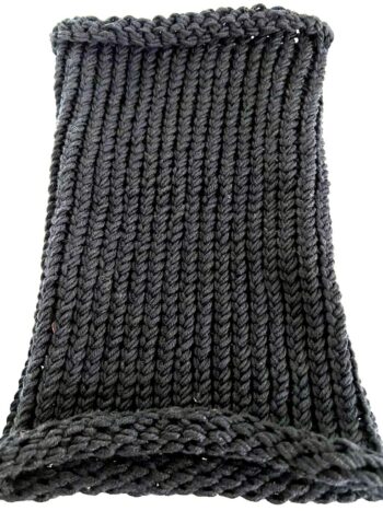 Merino Schal in Schwarz, handgestrickt - 100% Wolle – Bild 4